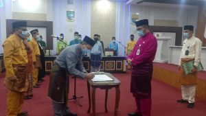 Lantik 54 Pejabat Fungsional  Sekda Tekankan Peningkatan Kualitas Diri dan Kinerja