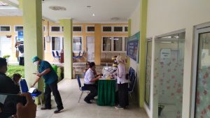 Penyuntikan Vaksin Covid-19 di Merangin, Direktur dan 50 Nakes RSUD Bangko