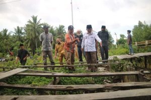 Bupati tinjau Pintu Air di Parit Gantung Desa Tungkal I