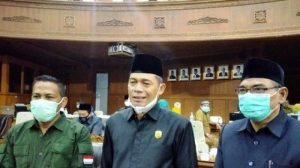 Puluhan anggota DPRD Muaro Jambi divaksin Tahap Pertama