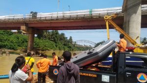 Seorang Pekerja Jembatan Duplikat Sungai Merangin Dikabarkan Tenggelam