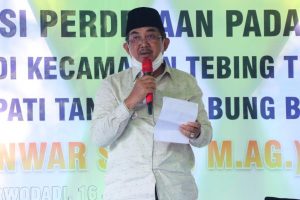 Bersama Ketua TP PKK, Bupati Resmikan Program Sanitasi Pedesaan