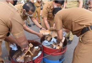 Pemkot Jambi Musnahkan 14.120 Keping KTP Afkir