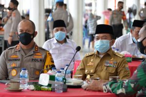 Urutan Enam Nasional, Gubernur Jambi Al Haris Kejar Persentase Vaksinasi Lindungi Warga