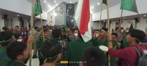 Mashuri Batalkan Pembelian Mobnas Jabatan Bupati. HMI Masih Menunggu Keputusan Dewan