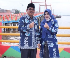 Bupati anwar sadat ucapkan selamat hari batik nasional