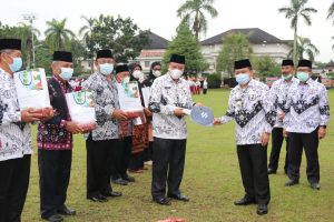 Gubernur Al Haris : Guru Adalah Garda Terdepan Pendidik Anak Bangsa