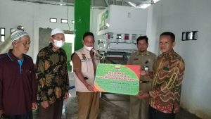 Poktan Senandung Jolo Kelurahan Tanjung Kumpeh dapat Bantuan Sosial 1 Unit RMU dan Bangunan RMU dari Dinas Ketahanan Pangan