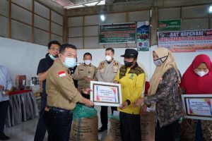 Al Haris Ajak Petani Pertahankan Kualitas Kopi Kerinci