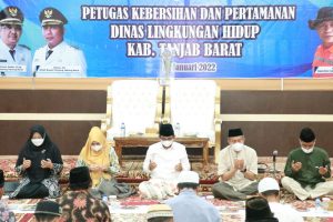 Bupati Anwar Sadat Silaturrahim bersama Petugas Kebersihan