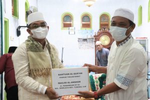 Bupati Tanjabbar Hadiri Peringatan Isra’Mi’raj di Mesjid Al Anshor Tungkal ilir