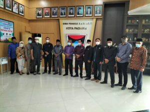 Anggota Bamus dan BK DPRD Muaro Jambi Kunker ke DPRD Kota Padang