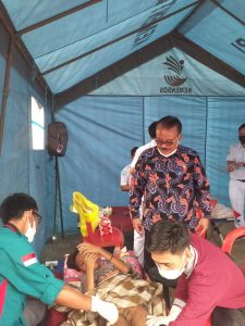 Puncak peringatan hari kesatuan gerak PkK ke – 50 tahun, Dinas KesehatanTanjab Barat adakan sunatan massal 50 anak