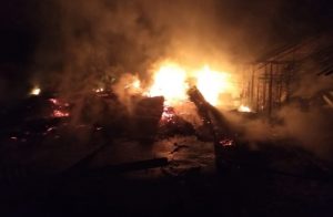 Rumah dan Gudang Usaha Jamu Milik Warga Pijoan Ludes Terbakar