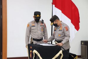 Kapolda jambi pimpin sertijab pejabat Polda Jambi