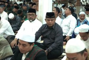 Danrem 042 Gapu Hadiri Acara Istighosah dan zikir bersama