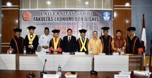 Wakil Ketua DPRD Provinsi Jambi Faizal Riza Resmi Sandang Gelar Doktor Ekonomi