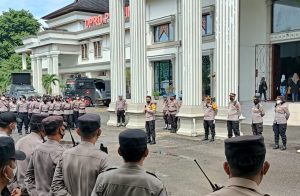 Ratusan Personel Polresta Jambi Dikerahkan Untuk Pengamanan Uras oleh CIPAYUNG PLUS