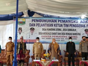 Bupati Masnah Hadiri Pengukuhan Adat 4 Desa di Kecamatan Jaluko