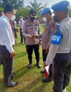 Kapolres Muaro Jambi Lakukan Pengecekan Kehadiran Personil