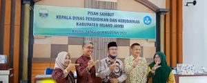 Dinas Pendidikan dan Kebudayaan (Dikbud) Kabupaten Muarojambi Lakukan Pisah Sambut Kepala Dinas Pendidikan yang Lama ke Kadis Yang Baru