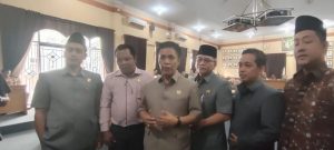 Komisi I DPRD Muaro Jambi Terima Kedatangan Puluhan Honorer