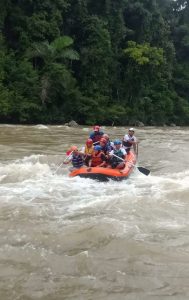 Hari Pertama Assesmen Geopark Merangin-Jambi, Tim Evaluator UGG Jajal Arung Jeram Sungai Batang Merangin