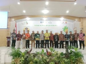 Bupati Tanjab Barat Buka Seminar Revitalisasi Kejayaan Kelapa Dalam.