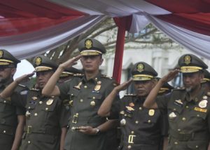 Pj Bupati Muarojambi Ikuti Upacara HUT Satpol PP, Satlinmas dan HUT Damkar Provinsi Jambi