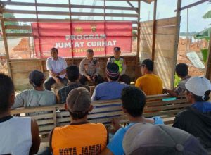 Polsek Danau Teluk melaksanakan Kegiatan Jum’at Curhat