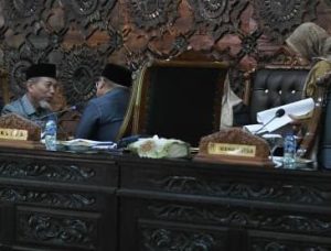 Paripurna DPRD Merangin, Mashuri Dengarkan Penyampaian Inovasi Kasih Pedum Dewan