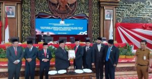 DPRD Provinsi Jambi Gelar Rapat Paripurna Penyerahan LHP Atas LKPD Provinsi Jambi TA 2022