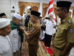 Bupati Merangin Lepas Sebanyak 347 Orang JCH, Jemaah Termuda Berusia 18 Tahun