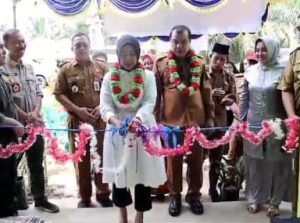 Resmikan Gedung Posyandu Bina Sejahtera. Mukti Akui Kecamatan Tabir Ilir Kekuarangan Bidan Desa, Ambulan dan Sinyal HP