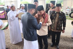 Gubernur Al Haris Hadiahkan 5 Umroh Gratis Untuk Guru dan Siswa Sekolah Islam Terpadu Nurul ‘Ilmi