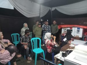 Ketua dan Anggota Bawaslu Merangin Dampingi Anggota Bawaslu Provinsi Jambi Saat Mengawasi Penghitungan Suara