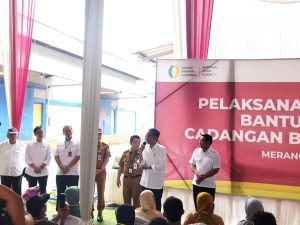 Presiden Jokowi Salurkan Bantuan Pangan Cadangan Beras Pemerintah di Merangin