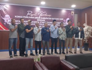 Ketua KPU Batanghari Gelar Rakor Evaluasi Pemilu Serentak 2024