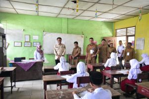 Kunjungi Sejumlah Sekolah,Pj Bupati OKI Cek Fasilitas Belajar