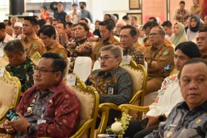 Pj Bupati OKI Menerima Penghargaan Sahabat PWI pada Puncak Peringatan Hari Pers Nasional 2024