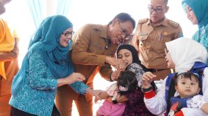 Vaksin Polio di OKI Sasar Ratusan Ribu Anak