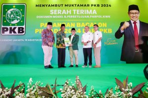 Cak Imin Serahkan Dukungan PKB ke Dja’far Shodiq-Abdiyanto di Pilbup OKI 2024