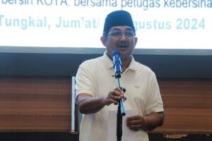 Bupati Tanjung Jabung Barat Dukung Kegiatan Bersih Kota Bersama PGPI dan DLH