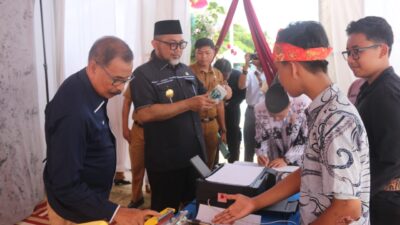 Pjs Gubernur Sudirman Apresiasi Peran SMK PGRI 2 Ciptakan Lulusan Terbaik