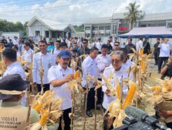 Menteri IMIPAS Panen Perdana Ketahanan Pangan di Nusakambangan