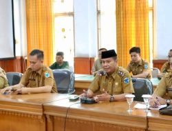 Hari Pertama Masuk Kerja, DPRD Batanghari Gelar Rapat Evaluasi Pegawai Sekretariat