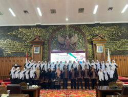 Ratusan Santri PKP Al Hidayah Kunjungan Belajar ke DPRD Provinsi Jambi