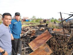 Wabup Tanjab Barat Tinjau Lokasi Kebakaran di Kampung Nelayan