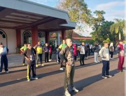 “ Senam Pagi ASN OKU, Bupati Teddy: Jaga Kebugaran demi Pelayanan Optimal “