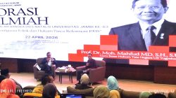 Hadir di Dies Natalis ke-63 UNJA, Prof Mahfud MD Berbicara Tentang Hubungan antara Politik dan Hukum Dalam Sistem Ketatanegaraan setelah Reformasi
